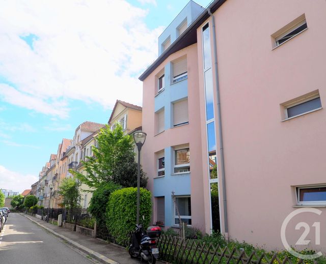 Appartement F3 à vendre - 3 pièces - 60.59 m2 - STRASBOURG - 67 - ALSACE - Century 21 Weibel Appartement F3 à vendre - 3 pièces - 60.59 m2 - STRASBOURG - 67 - ALSACE - Century 21 Weibel