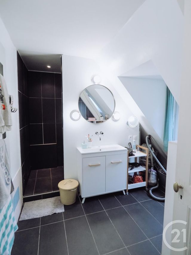 Afficher la photo en grand Appartement Loft à vendre - 2 pièces - 67.63 m2 - STRASBOURG - 67 - ALSACE - Century 21 Weibel