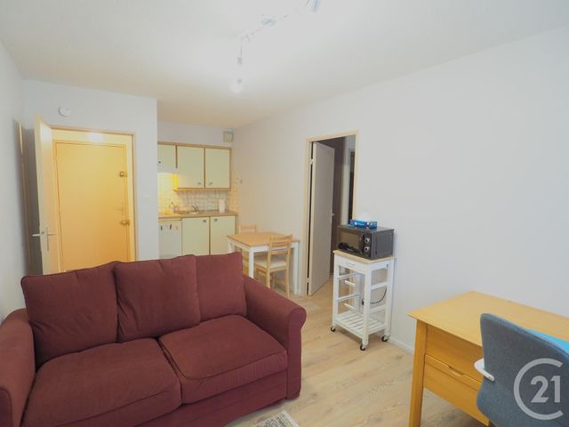 Appartement F2 à vendre - 2 pièces - 37.11 m2 - STRASBOURG - 67 - ALSACE - Century 21 Weibel Appartement F2 à vendre - 2 pièces - 37.11 m2 - STRASBOURG - 67 - ALSACE - Century 21 Weibel