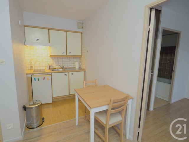 Appartement F2 à vendre - 2 pièces - 37.11 m2 - STRASBOURG - 67 - ALSACE - Century 21 Weibel Appartement F2 à vendre - 2 pièces - 37.11 m2 - STRASBOURG - 67 - ALSACE - Century 21 Weibel