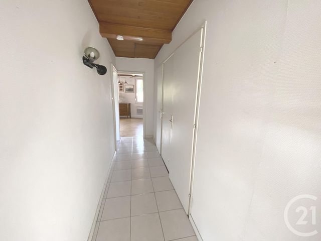 Appartement F3 à louer - 3 pièces - 80.0 m2 - STRASBOURG - 67 - ALSACE - Century 21 Weibel Appartement F3 à louer - 3 pièces - 80.0 m2 - STRASBOURG - 67 - ALSACE - Century 21 Weibel