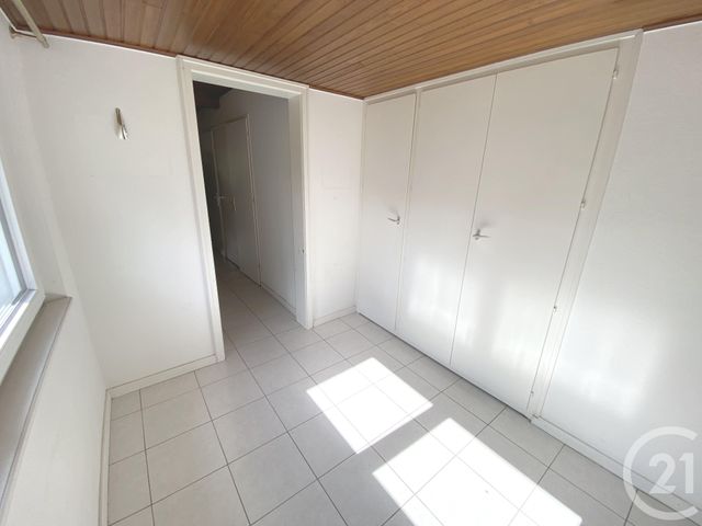Appartement F3 à louer - 3 pièces - 80.0 m2 - STRASBOURG - 67 - ALSACE - Century 21 Weibel Appartement F3 à louer - 3 pièces - 80.0 m2 - STRASBOURG - 67 - ALSACE - Century 21 Weibel
