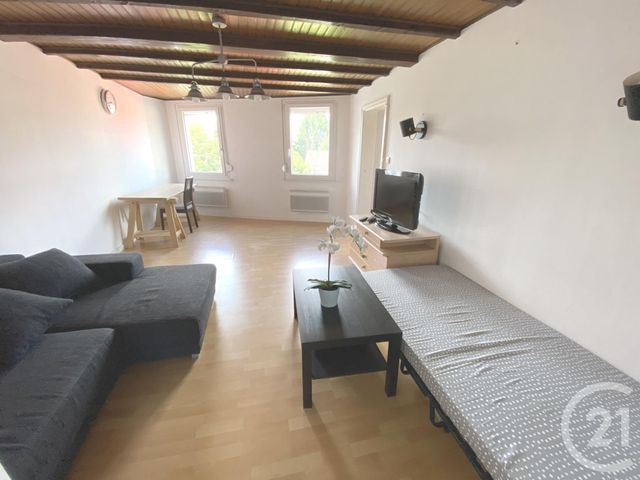 Appartement F3 à louer - 3 pièces - 80.0 m2 - STRASBOURG - 67 - ALSACE - Century 21 Weibel Appartement F3 à louer - 3 pièces - 80.0 m2 - STRASBOURG - 67 - ALSACE - Century 21 Weibel