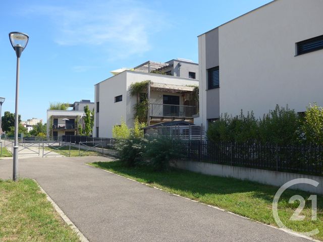 Appartement F2 à louer - 2 pièces - 48.0 m2 - STRASBOURG - 67 - ALSACE - Century 21 Weibel Appartement F2 à louer - 2 pièces - 48.0 m2 - STRASBOURG - 67 - ALSACE - Century 21 Weibel