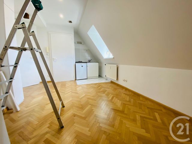 Studio à louer - 1 pièce - 12.07 m2 - STRASBOURG - 67 - ALSACE - Century 21 Weibel Studio à louer - 1 pièce - 12.07 m2 - STRASBOURG - 67 - ALSACE - Century 21 Weibel