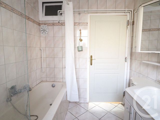 Appartement F4 à louer - 4 pièces - 89.7 m2 - STRASBOURG - 67 - ALSACE - Century 21 Weibel