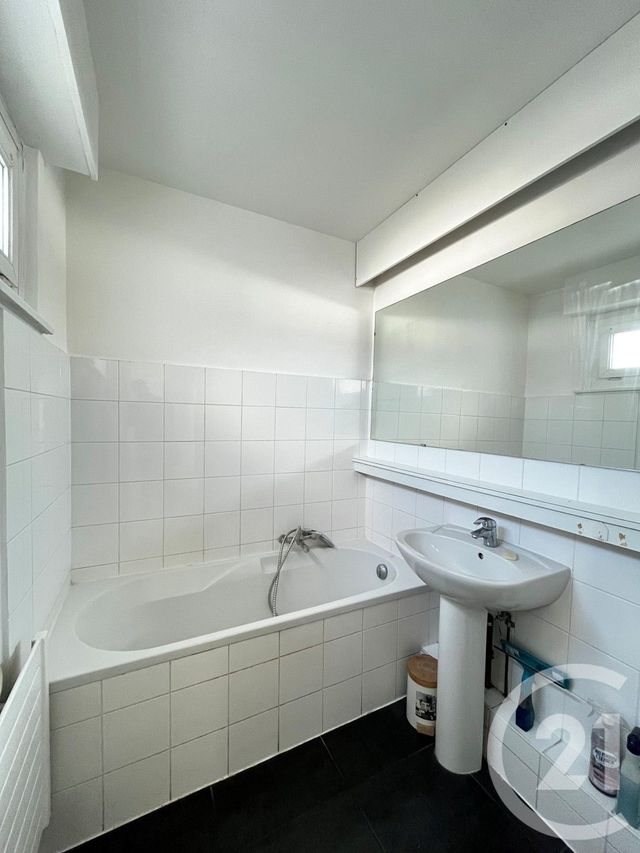 Appartement F2 à vendre - 2 pièces - 73.3 m2 - STRASBOURG - 67 - ALSACE - Century 21 Weibel