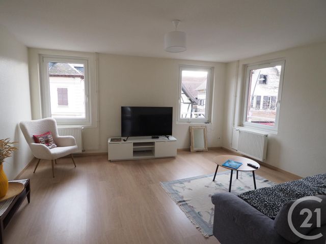 Appartement F3 à louer - 3 pièces - 60.4 m2 - SCHILTIGHEIM - 67 - ALSACE - Century 21 Weibel