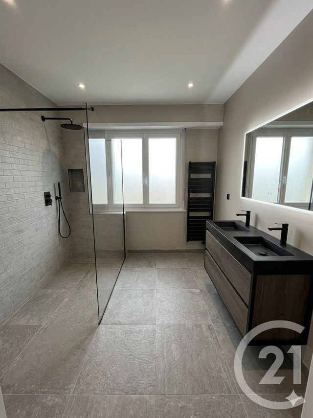 Appartement F3 à vendre - 3 pièces - 80.48 m2 - STRASBOURG - 67 - ALSACE - Century 21 Weibel