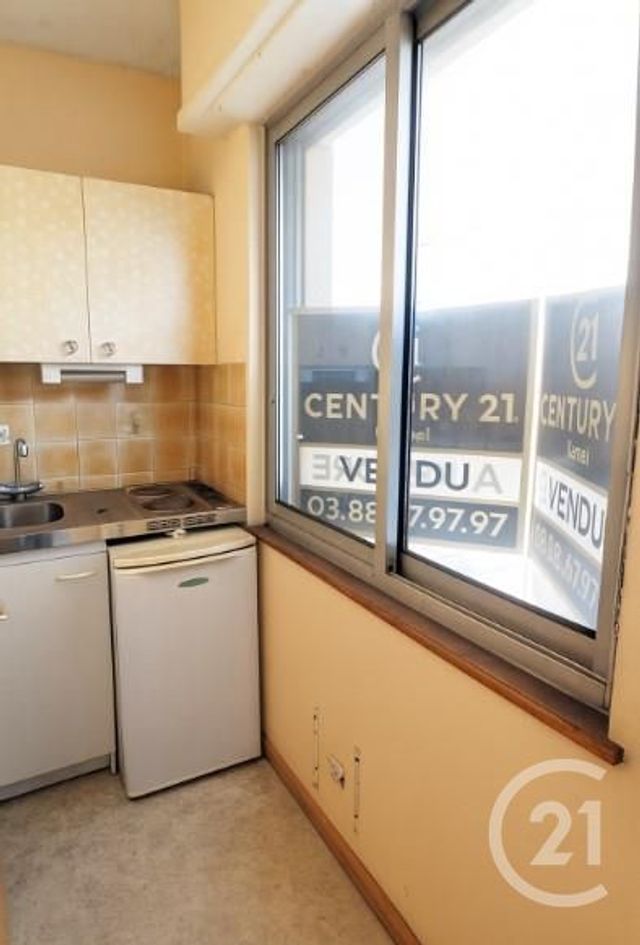 Appartement Studio à vendre - 1 pièce - 19.32 m2 - STRASBOURG - 67 - ALSACE - Century 21 Weibel