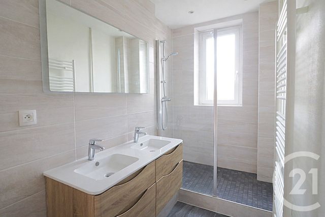 Appartement F3 à louer - 3 pièces - 82.16 m2 - STRASBOURG - 67 - ALSACE - Century 21 Weibel