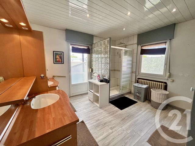 Appartement F2 à louer - 2 pièces - 73.87 m2 - STRASBOURG - 67 - ALSACE - Century 21 Weibel