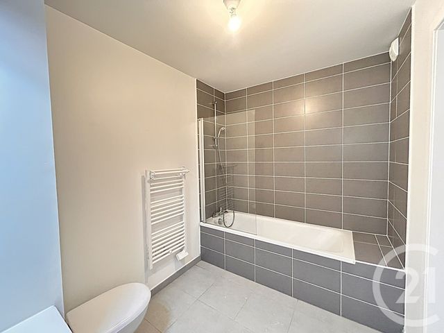 Appartement F2 à louer - 2 pièces - 40.61 m2 - STRASBOURG - 67 - ALSACE - Century 21 Weibel