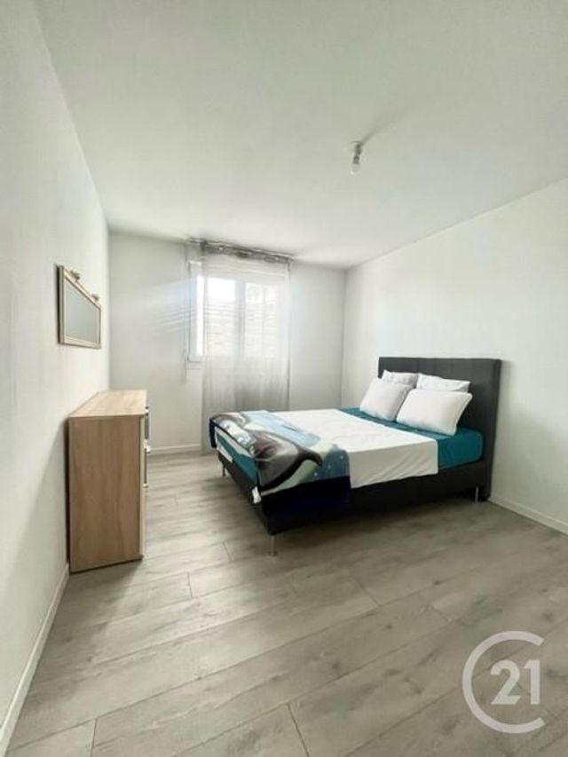 Appartement F3 à louer - 3 pièces - 72.0 m2 - STRASBOURG - 67 - ALSACE - Century 21 Weibel