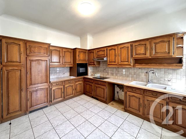 Appartement F4 à louer - 4 pièces - 137.3 m2 - STRASBOURG - 67 - ALSACE - Century 21 Weibel