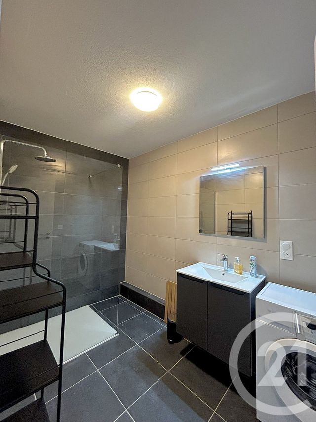 Appartement F3 à louer - 3 pièces - 66.35 m2 - STRASBOURG - 67 - ALSACE - Century 21 Weibel