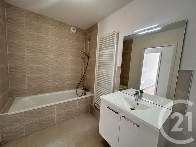 Appartement F4 à louer - 4 pièces - 81.3 m2 - MITTELHAUSBERGEN - 67 - ALSACE - Century 21 Weibel