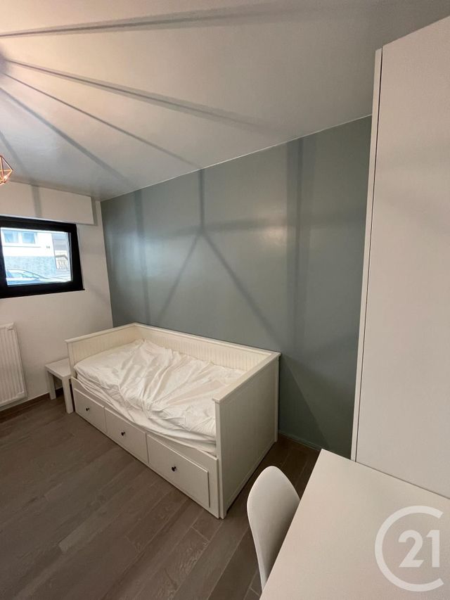 Appartement Chambre à vendre - 1 pièce - 12.5 m2 - STRASBOURG - 67 - ALSACE - Century 21 Weibel