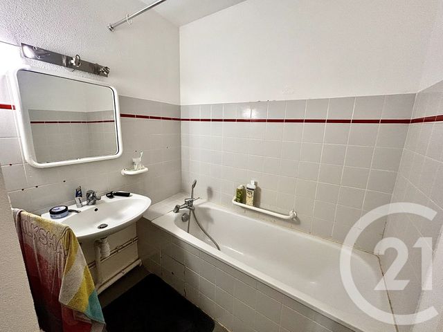 Appartement F2 à louer - 2 pièces - 25.0 m2 - STRASBOURG - 67 - ALSACE - Century 21 Weibel